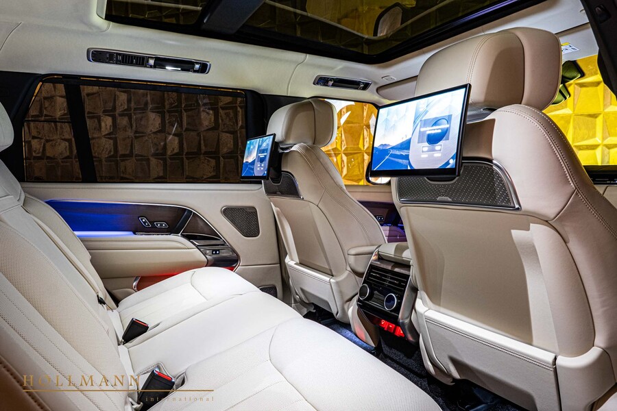 Vehicle view 18