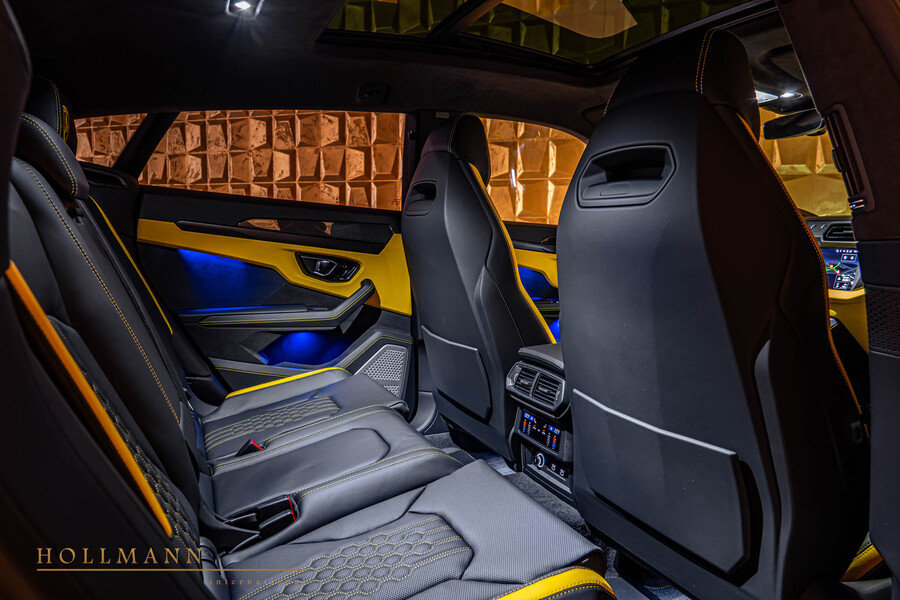 Vehicle view 13