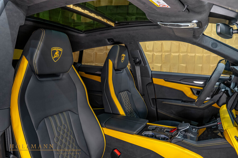 Vehicle view 8