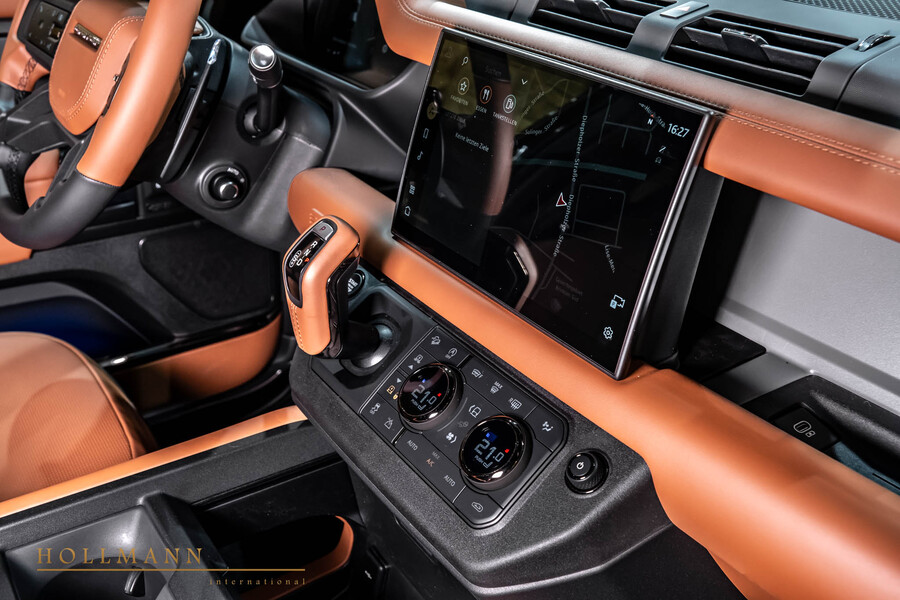 Vehicle view 18