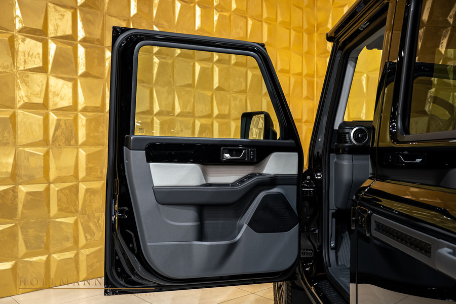 Vehicle view 8