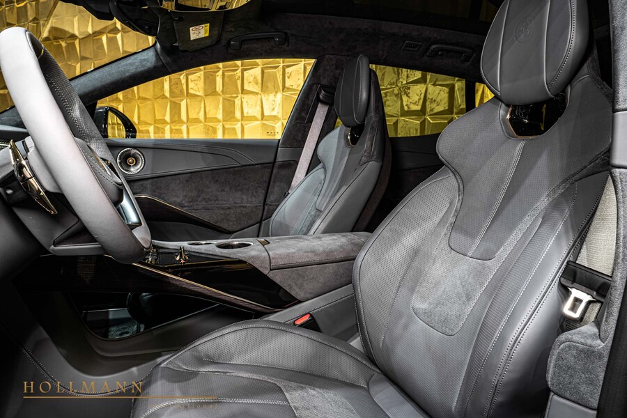 Vehicle view 15