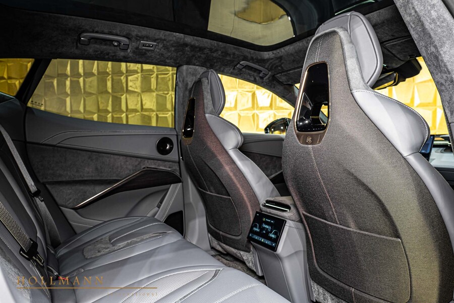 Vehicle view 26