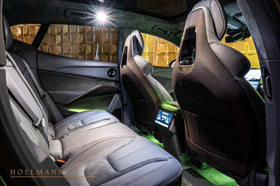 Vehicle view 27