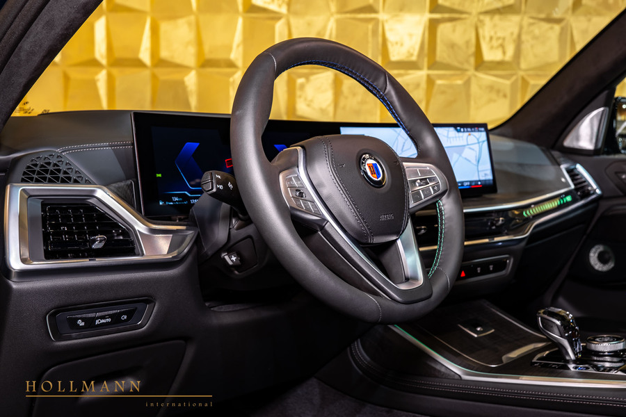 Vehicle view 25
