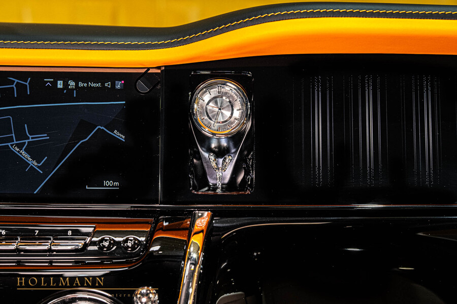 Vehicle view 16