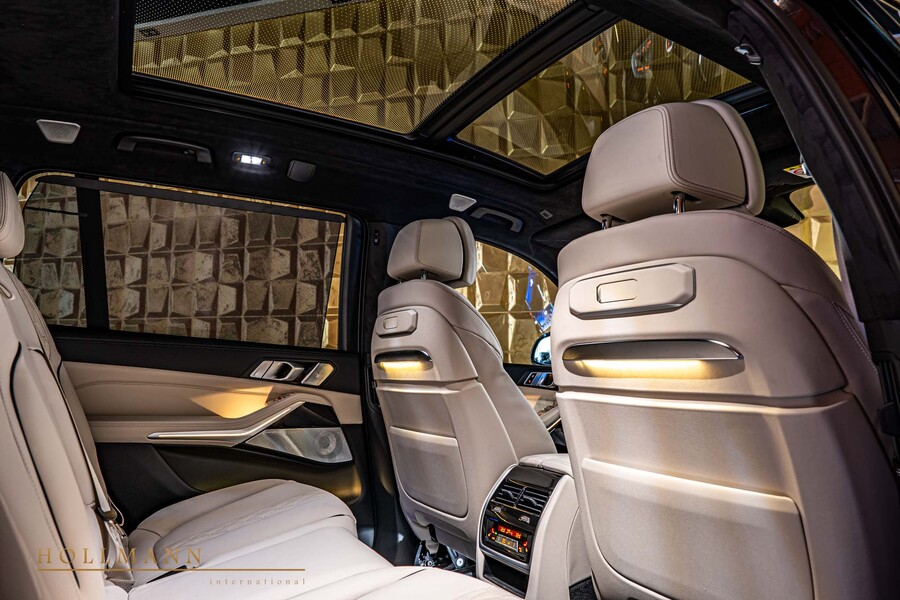 Vehicle view 16