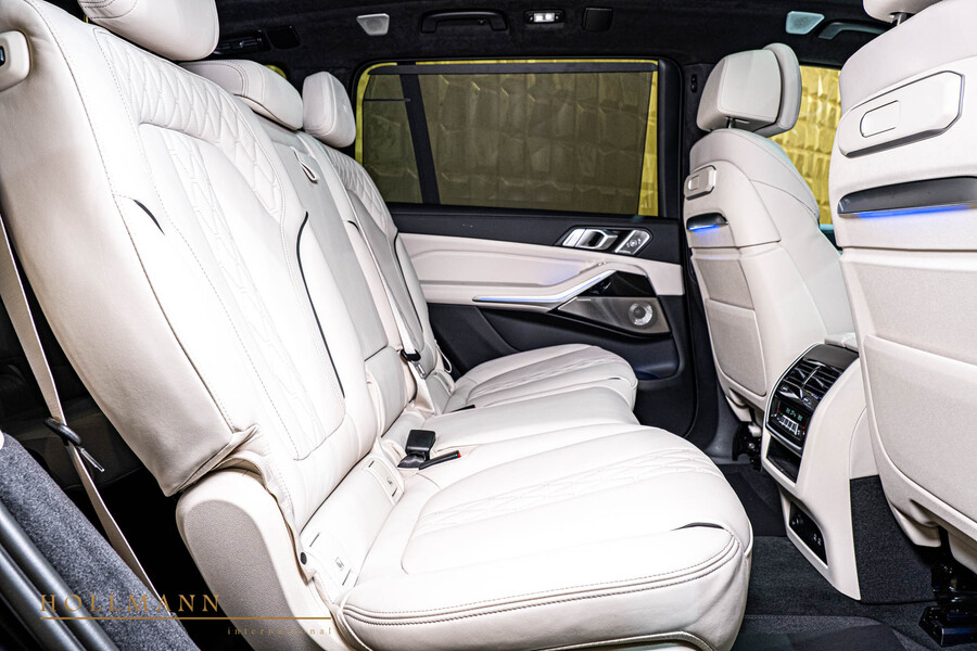 Vehicle view 19