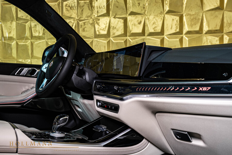 Vehicle view 29