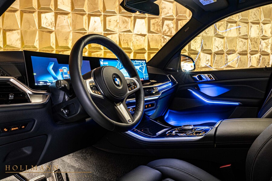 Vehicle view 12