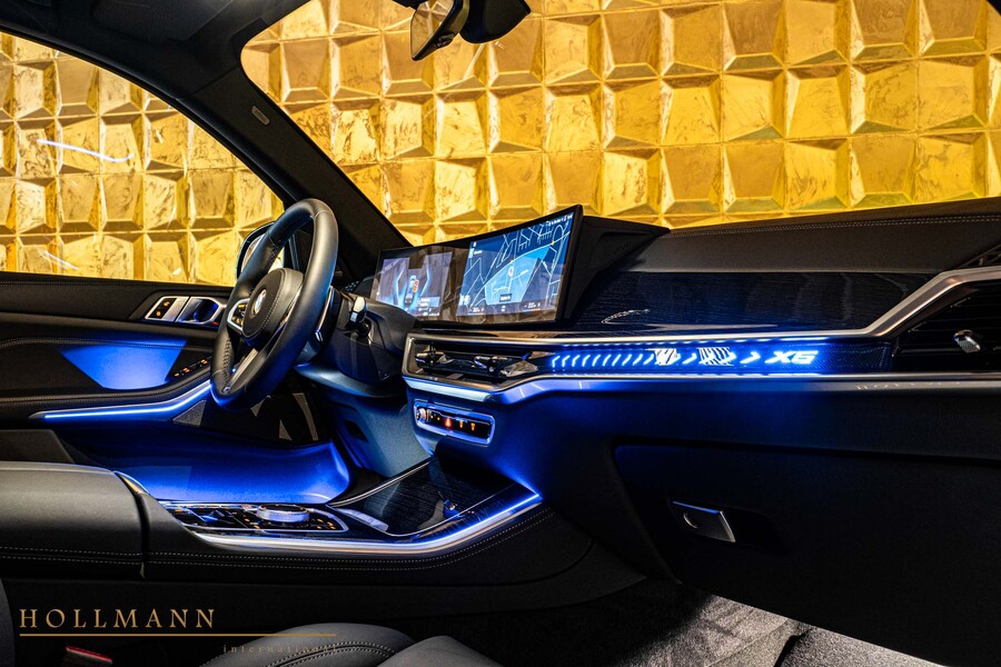 Vehicle view 13