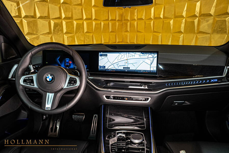Vehicle view 19