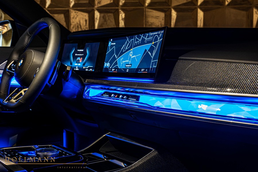 Vehicle view 14
