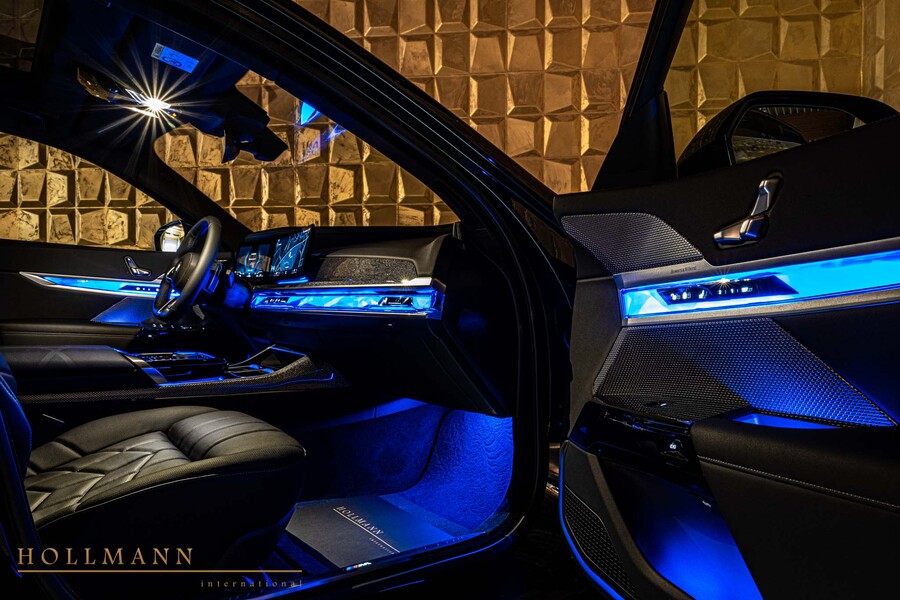 Vehicle view 15