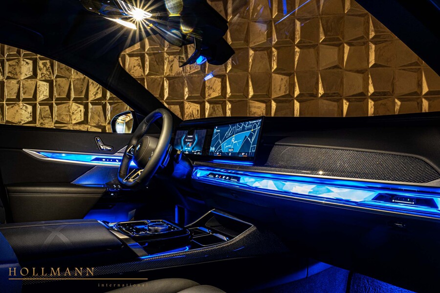 Vehicle view 16