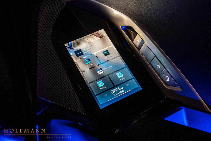 Vehicle view 18