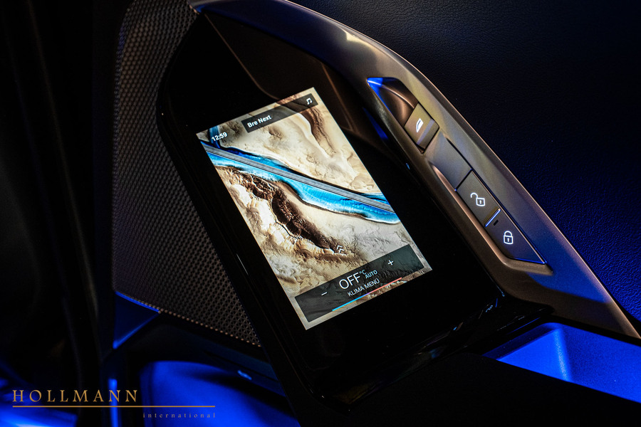 Vehicle view 19
