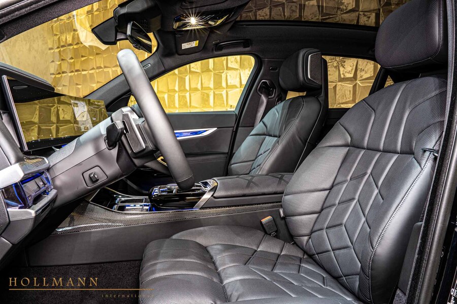 Vehicle view 23