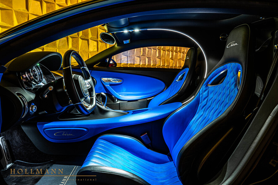 Vehicle view 19