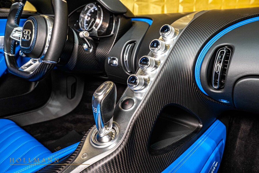 Vehicle view 26
