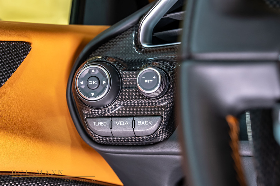 Vehicle view 25