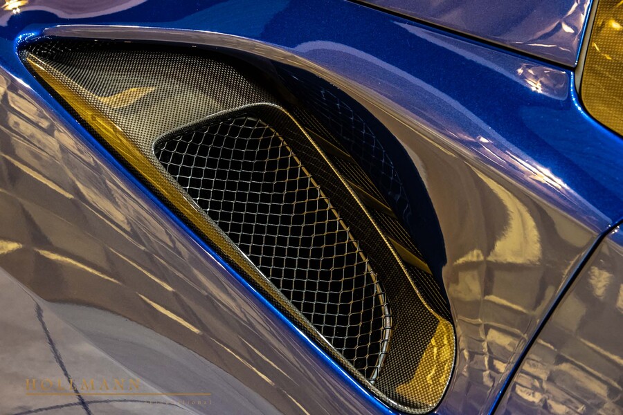 Vehicle view 17