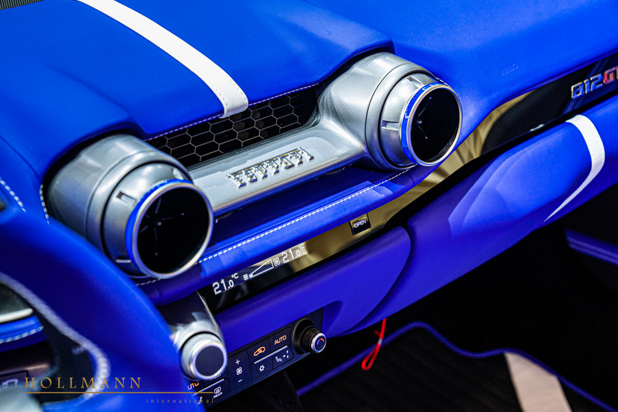 Vehicle view 31