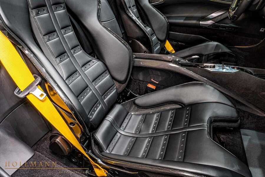 Vehicle view 27