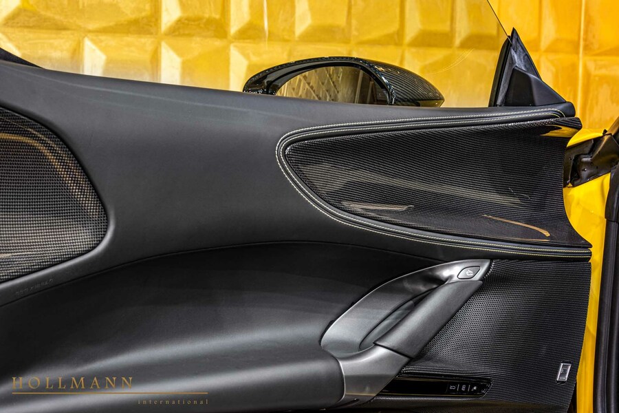 Vehicle view 29