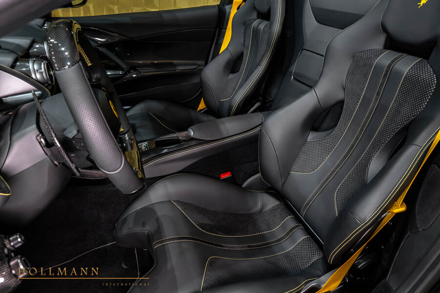 Vehicle view 25