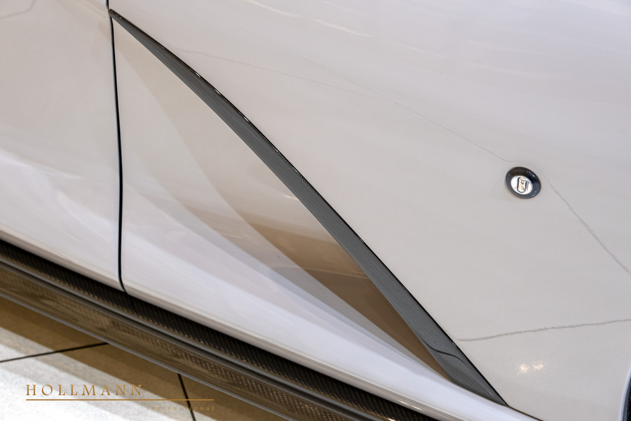 Vehicle view 15