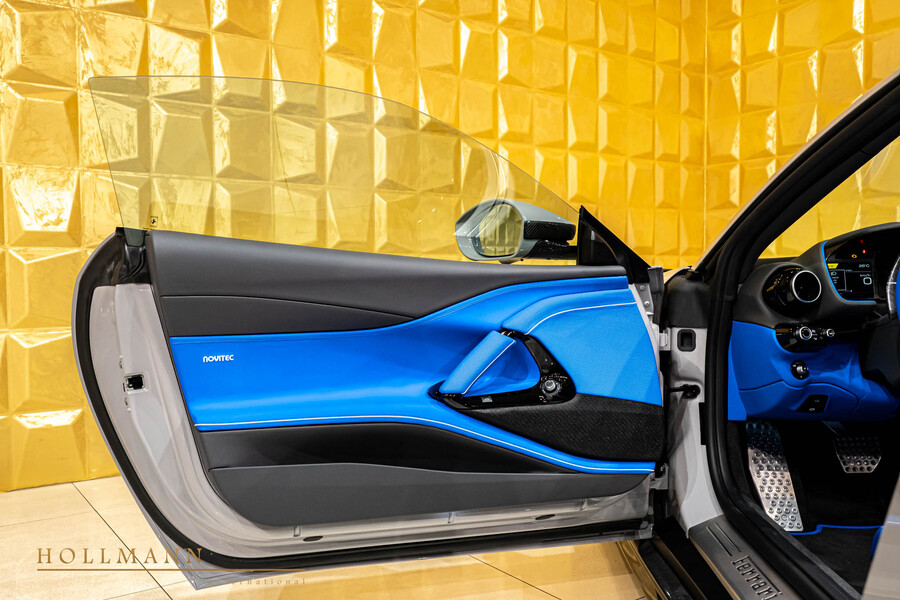 Vehicle view 19