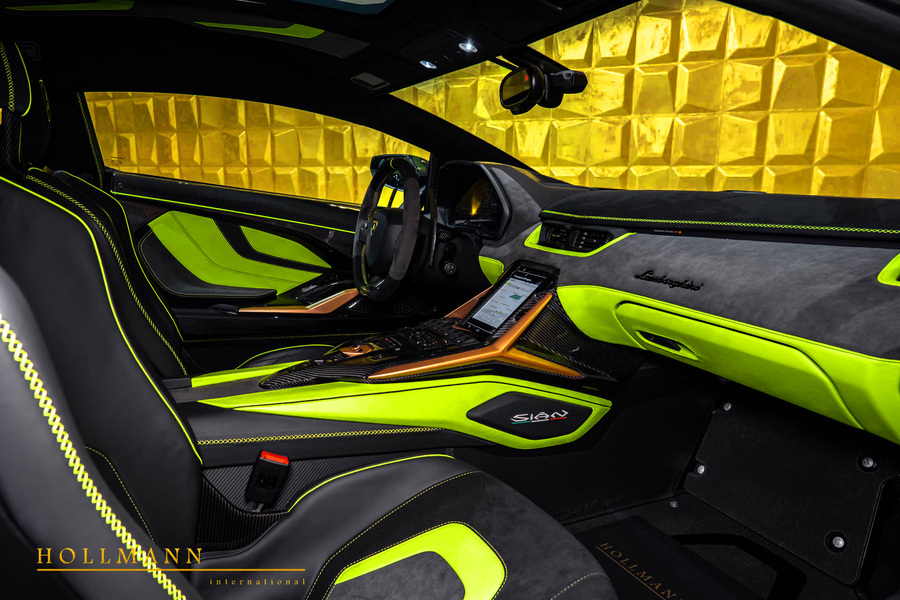 Vehicle view 25