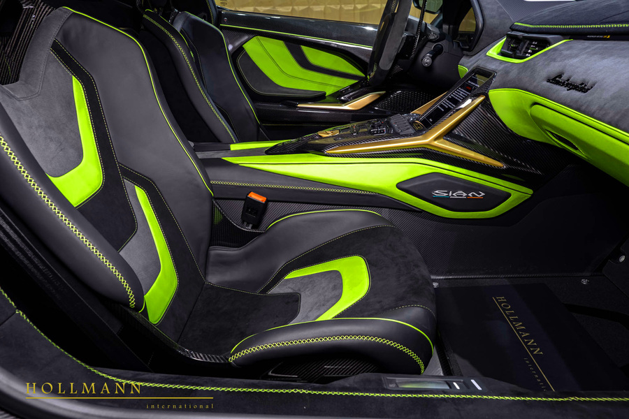 Vehicle view 27