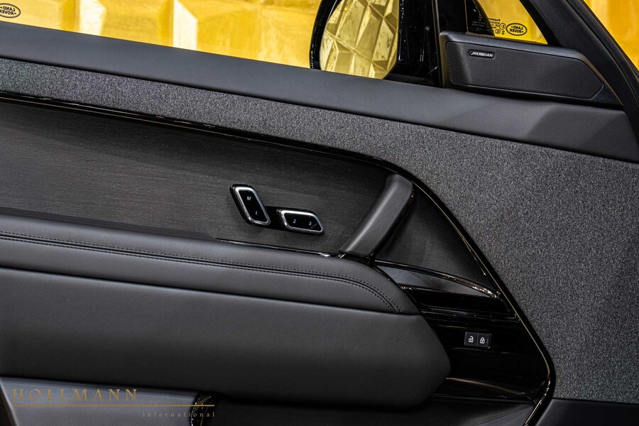Vehicle view 25