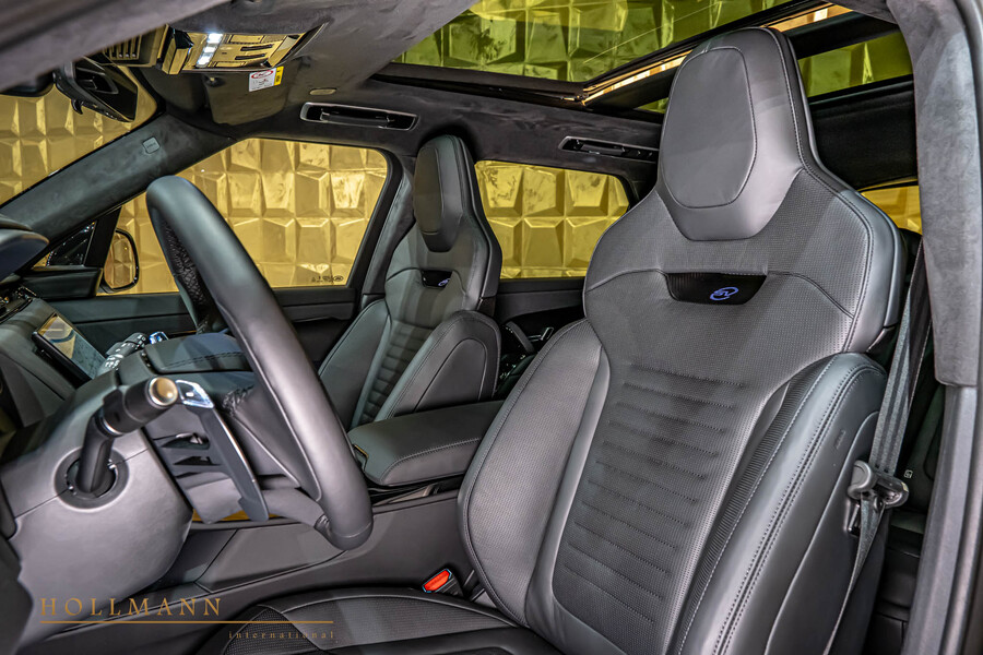 Vehicle view 16