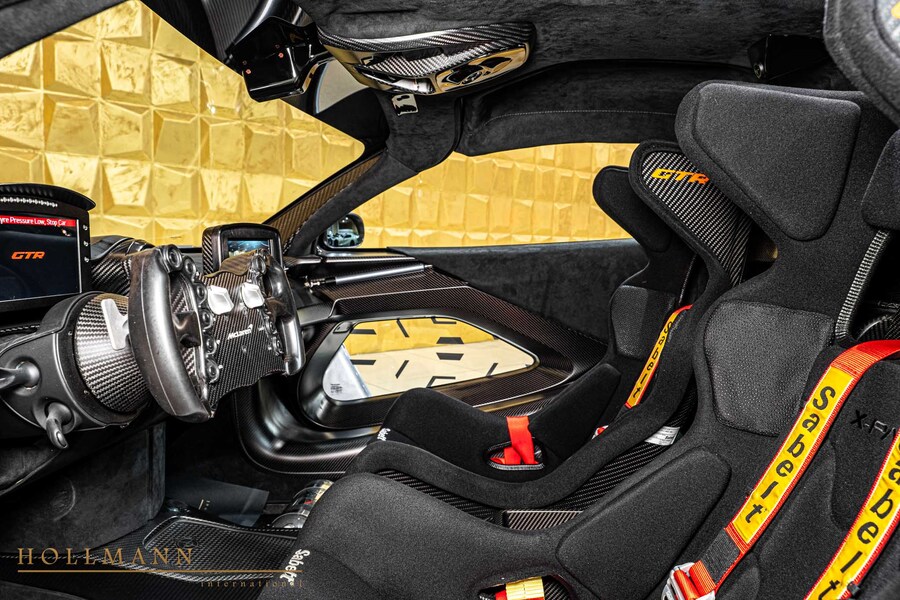 Vehicle view 17