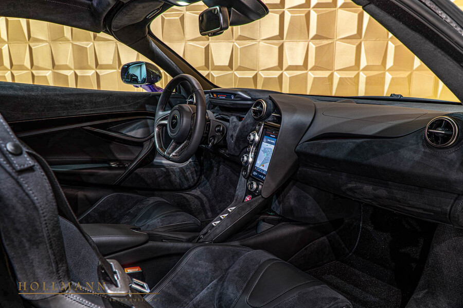 Vehicle view 11