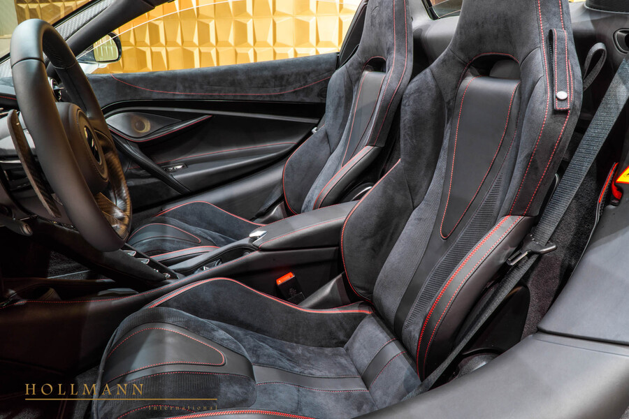 Vehicle view 13