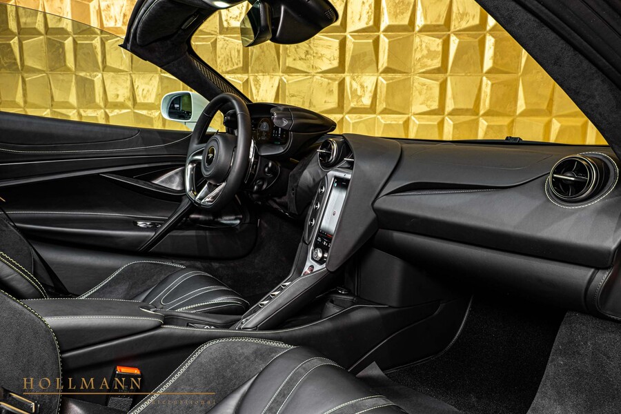 Vehicle view 21