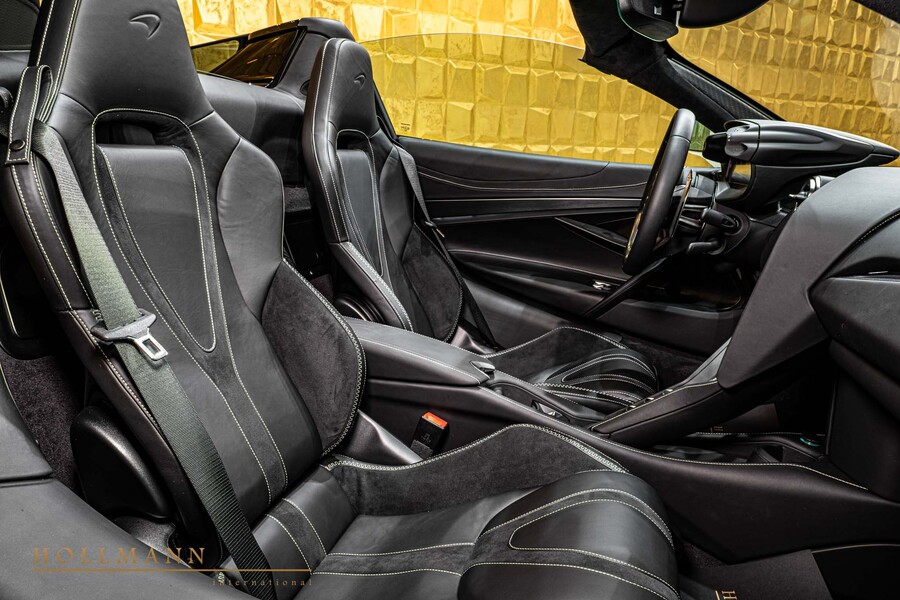Vehicle view 23