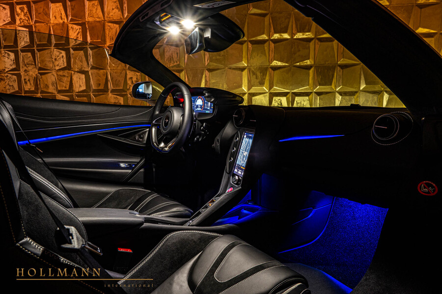 Vehicle view 29