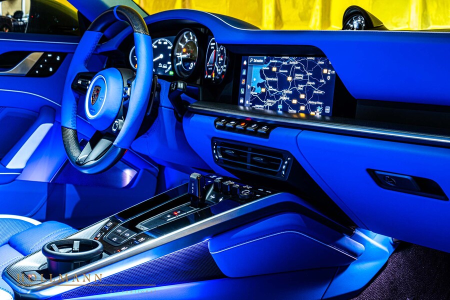 Vehicle view 25