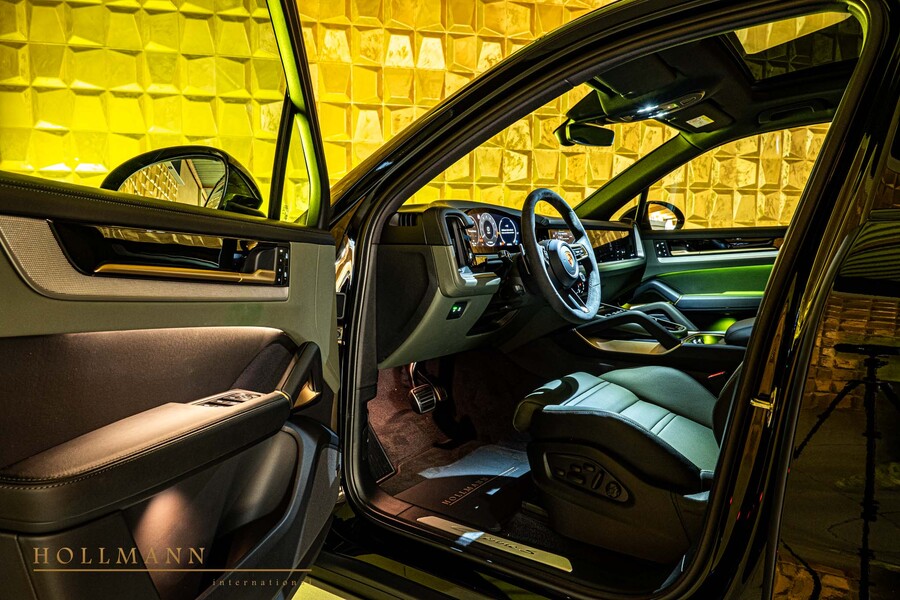 Vehicle view 10