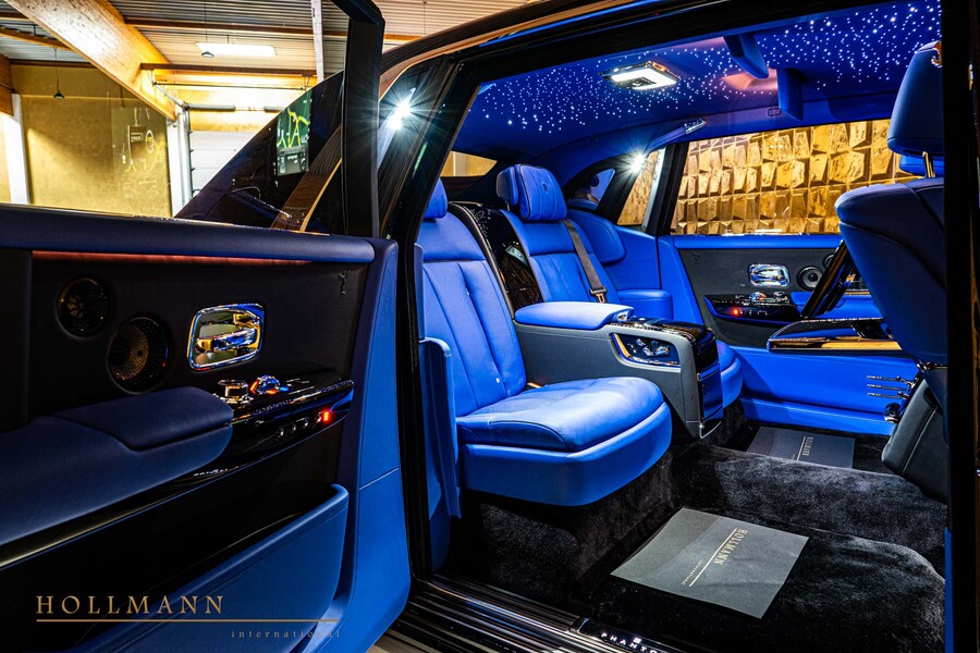 Vehicle view 18