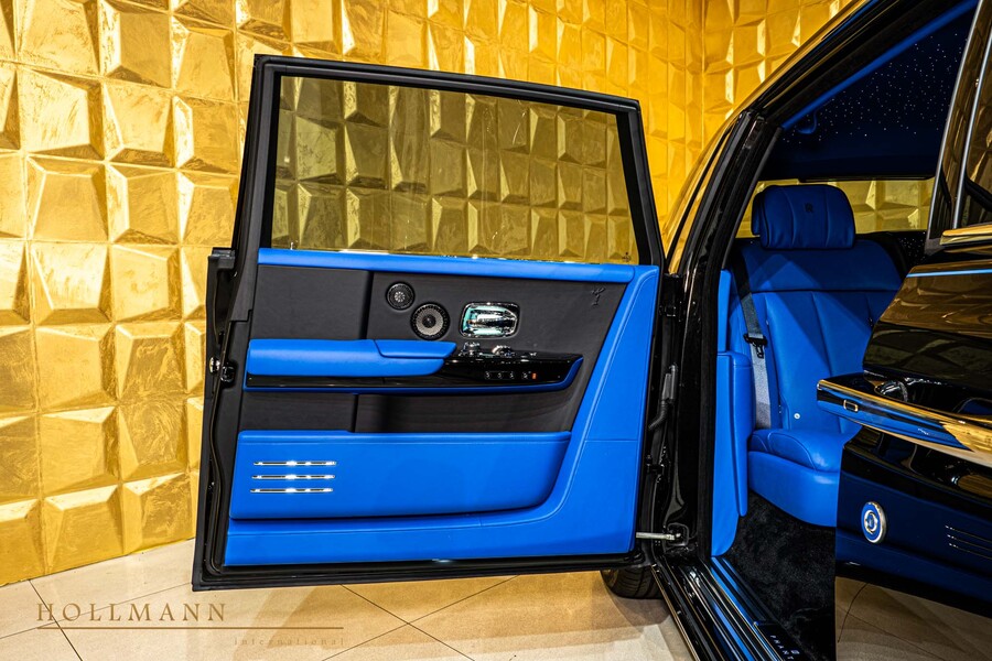 Vehicle view 25