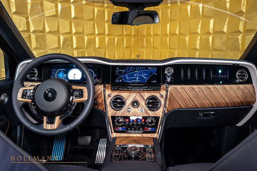Vehicle view 28