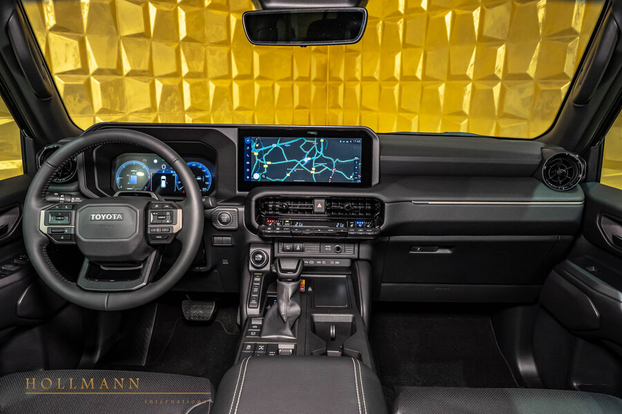 Vehicle view 11