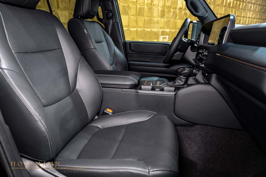Vehicle view 14