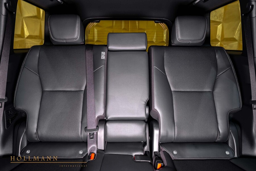 Vehicle view 17